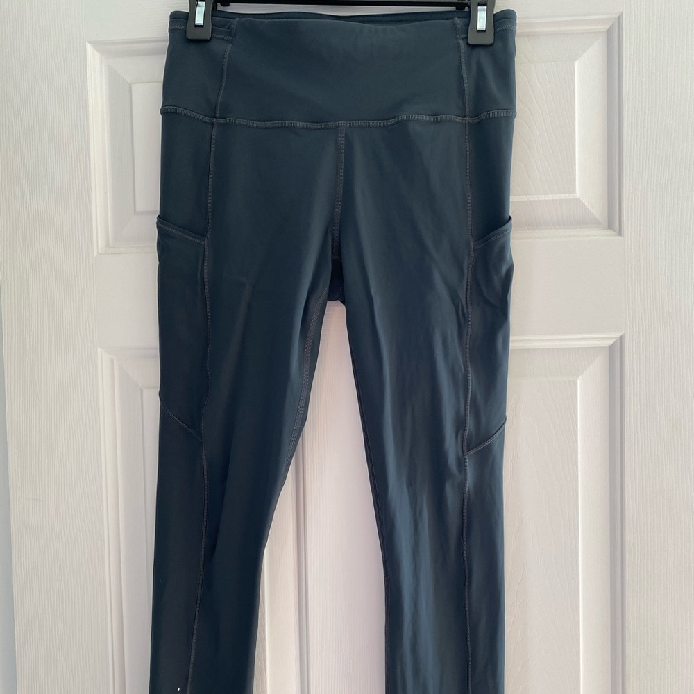 Lululemon grey fast and free